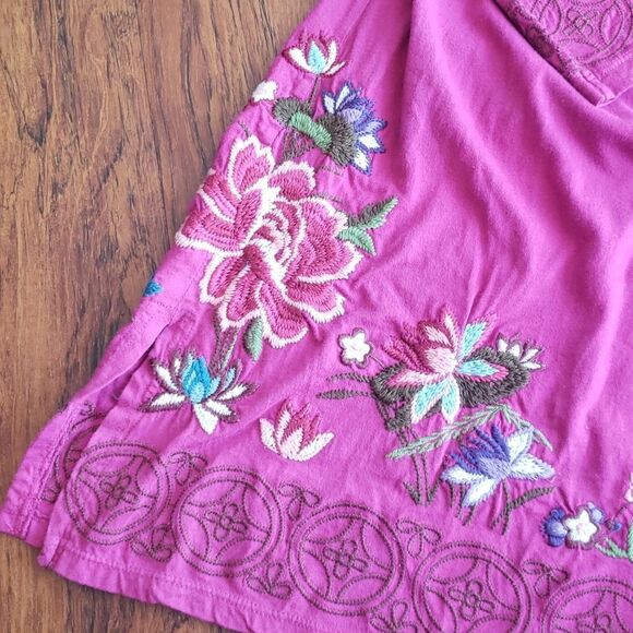 Flawed Johnny Was Magenta Floral Embroidered Long Sleeve Tunic Top Size Small - Picture 6 of 8